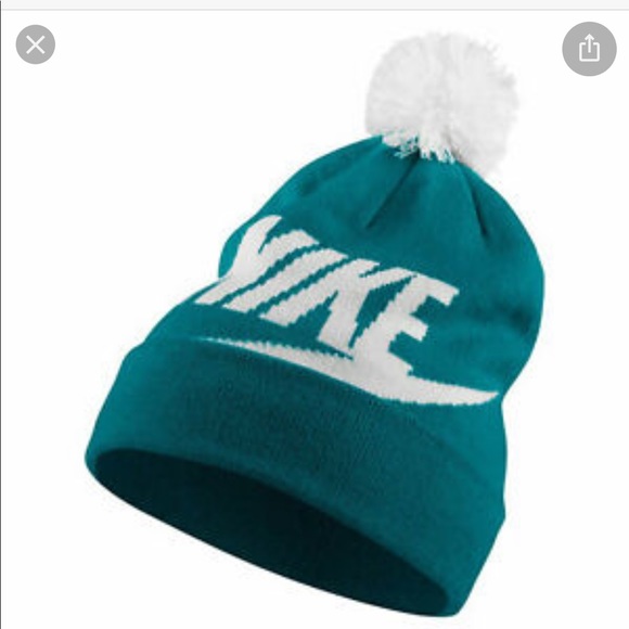 NWT Women’s Nike Hat - Picture 2 of 6